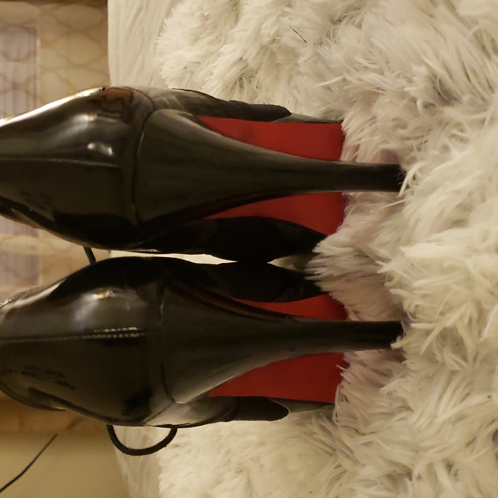 Pumps - Picture 3 of 5